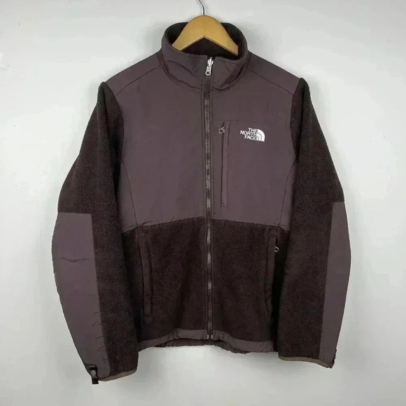 The North Face Men's Fleece-Lined Insulated Jacket - Perfect for Cold Weather - Picture 1 of 6
